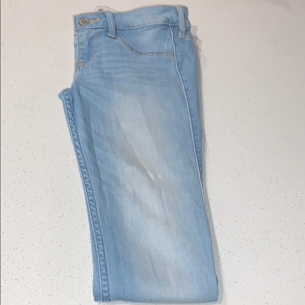 Light skinny jeans